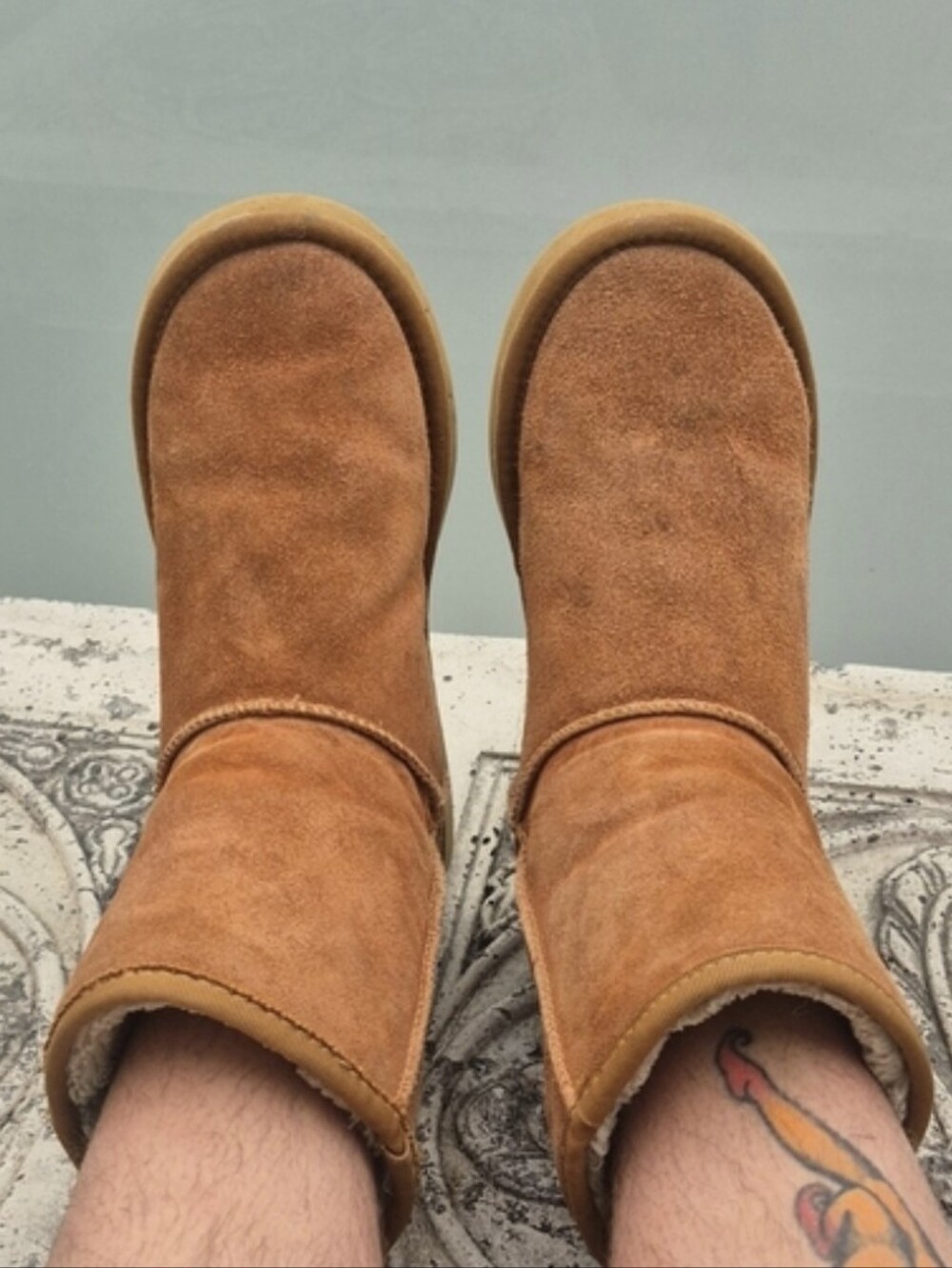 UGG Classic Short Chestnut Brown Suede Boots - Size 7